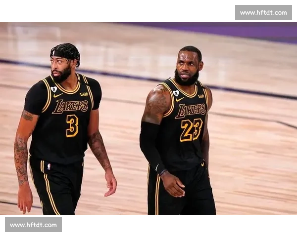 NBA直播湖人对阵热火G4巅峰对决詹眉巴特勒正面对抗全解析 NBA直播湖人对阵热火G4巅峰对决詹眉巴特勒正面对抗全解析